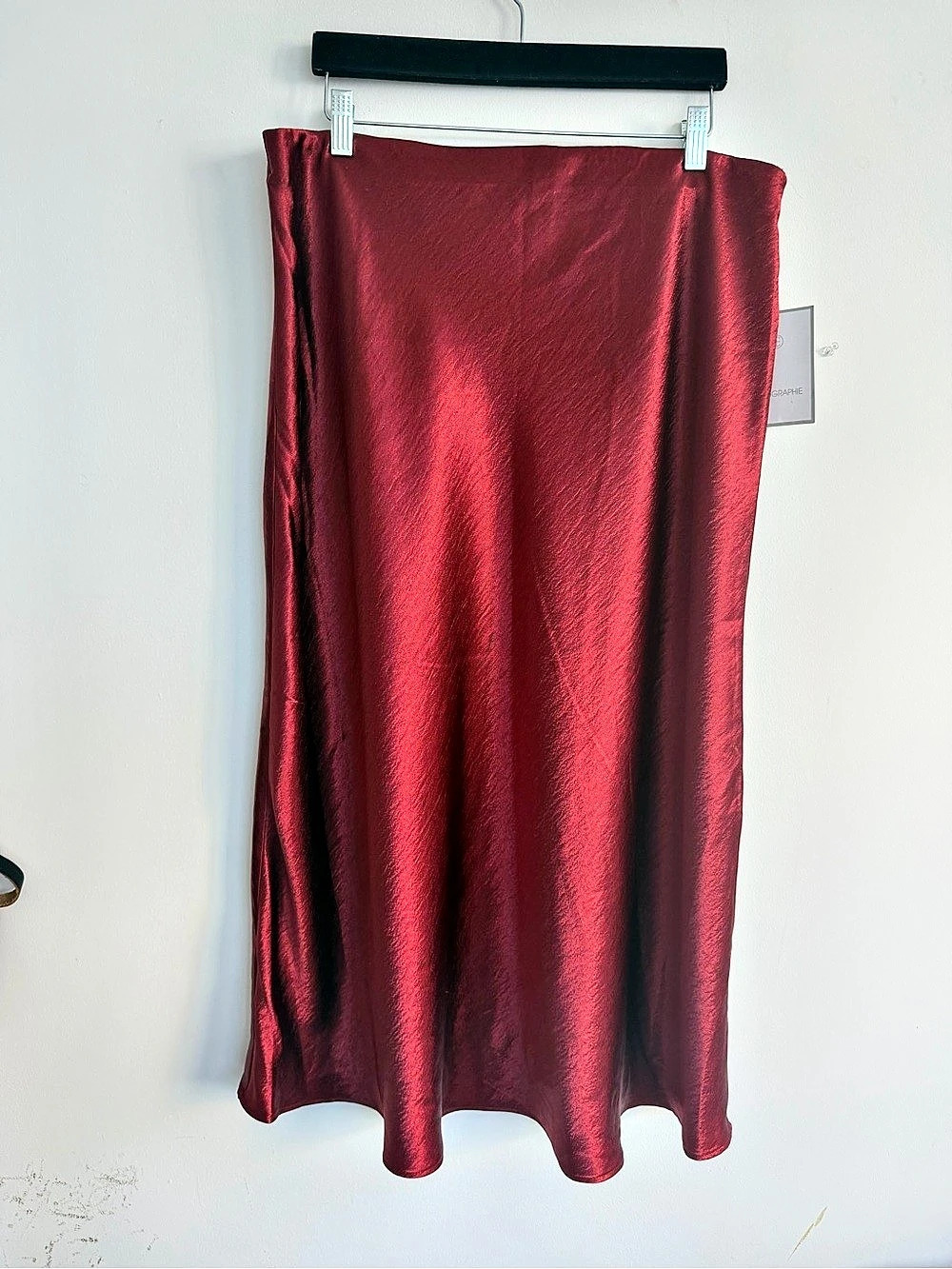Calligraphie maxi skirt in Red XL NWT
